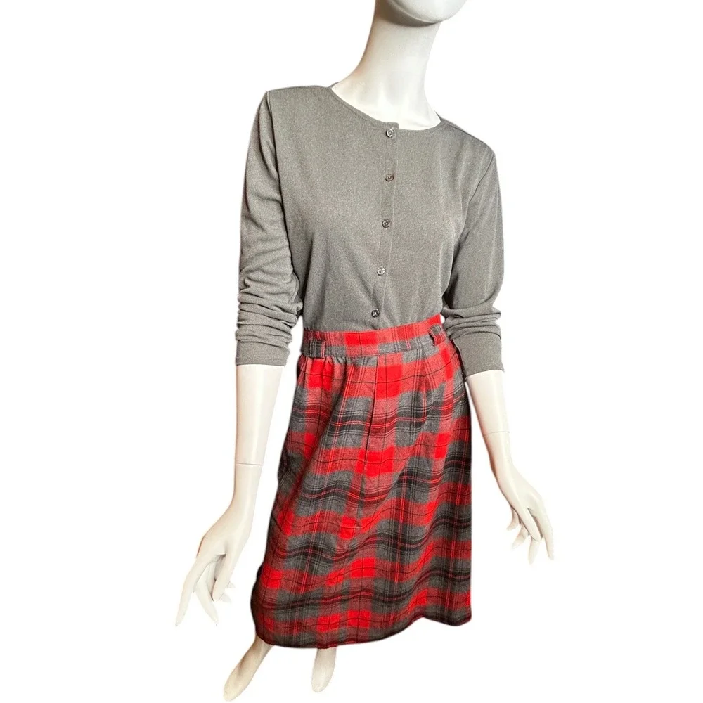 Vintage Surrey Classics Plaid Skirt Wool Red